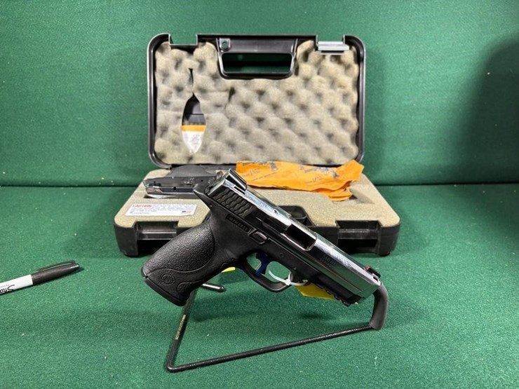 smith-&-wesson-m&p-40---40-s&w-pistol-image-8