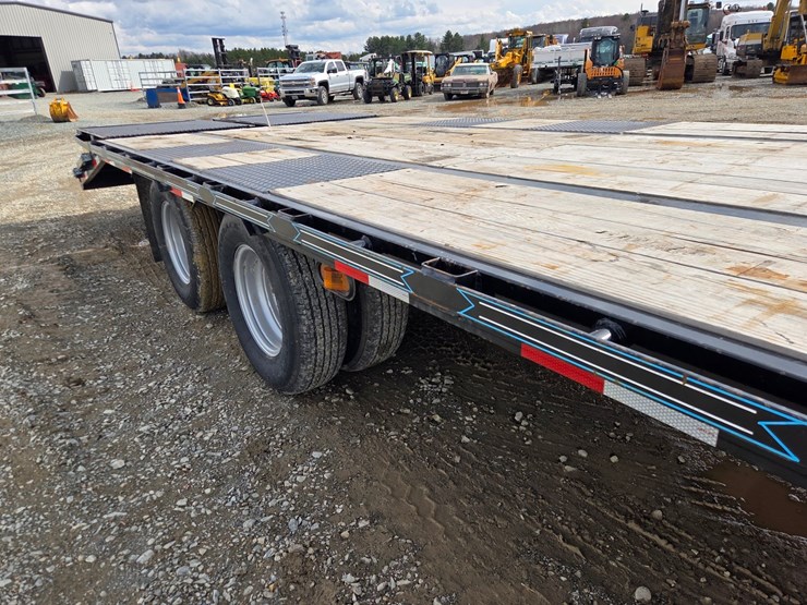 2024-massey-ferguson-8-image-18