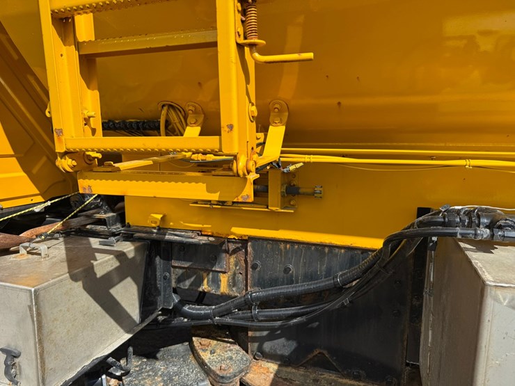 2009-international-workstar-7500-image-47