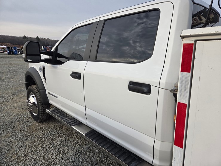 2018-ford-f550-xl-image-14