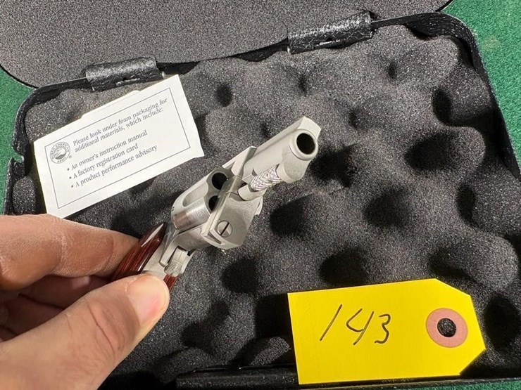 north-american-arms-22-mag-revolver-image-6