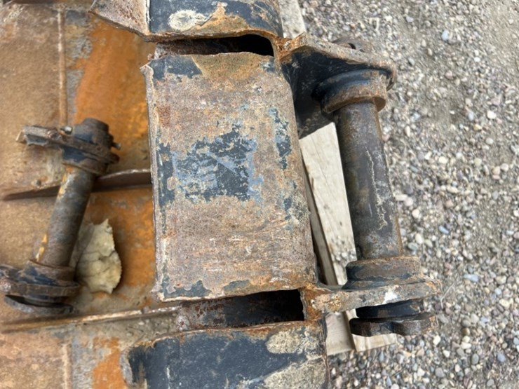 caterpillar-305-image-3