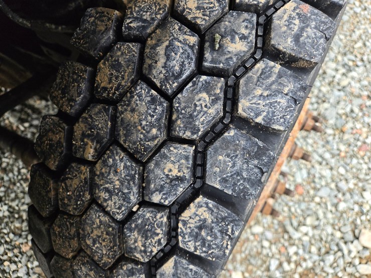 2011-ford-f550-image-68