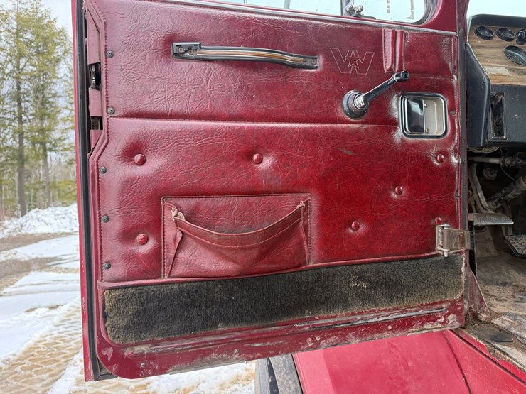 #2016-•-1990-western-star-quad-axle-dump-truck-image-45