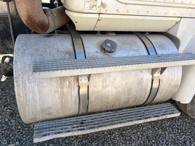 1998-international-9200-image-71