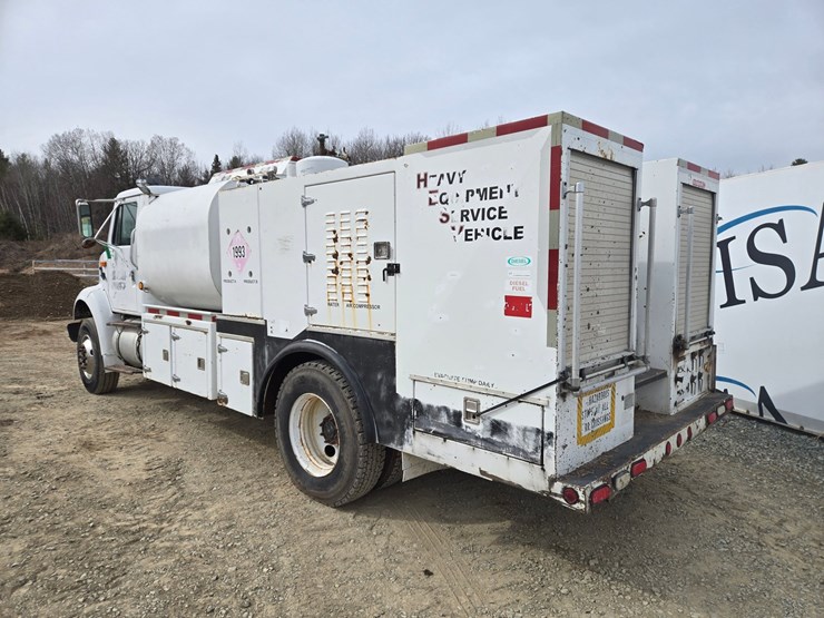 1995-international-8100-image-3