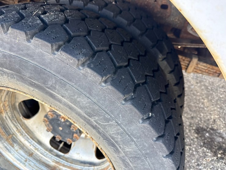 #1065-•-2013-ram-5500-heavy-duty-service-truck-image-41