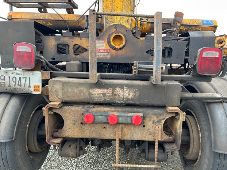 1999-mack-dm688s-image-36