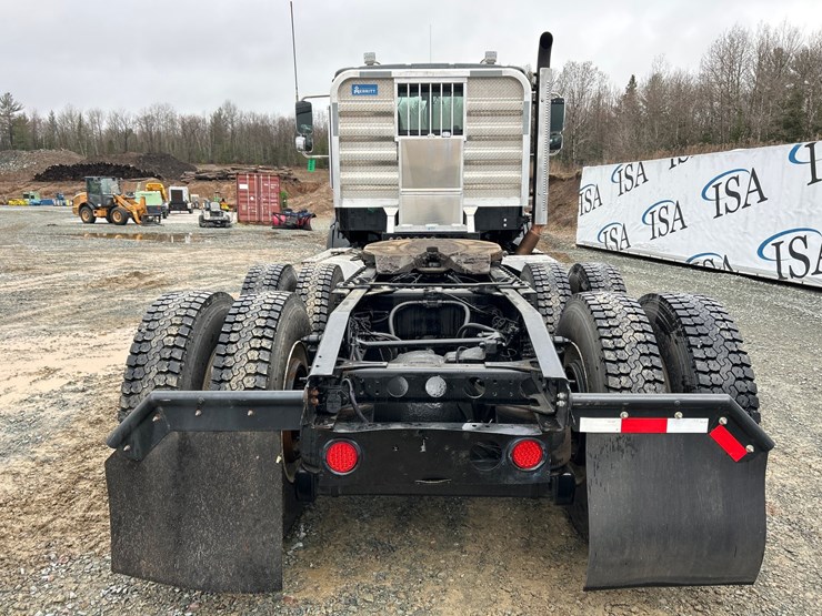 2019-international-hx620-image-4