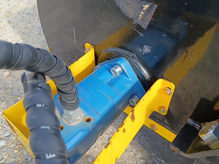 #23942-•-boxbroom-sweeper-skid-steer-attachment-image-12