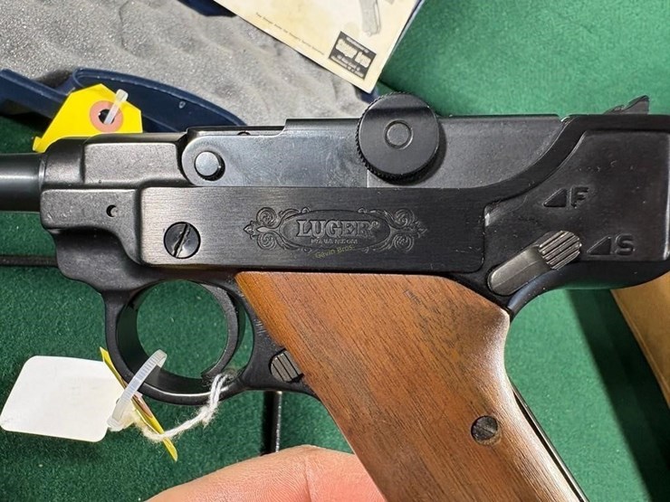 stoeger-luger-22-lr-pistol-image-7