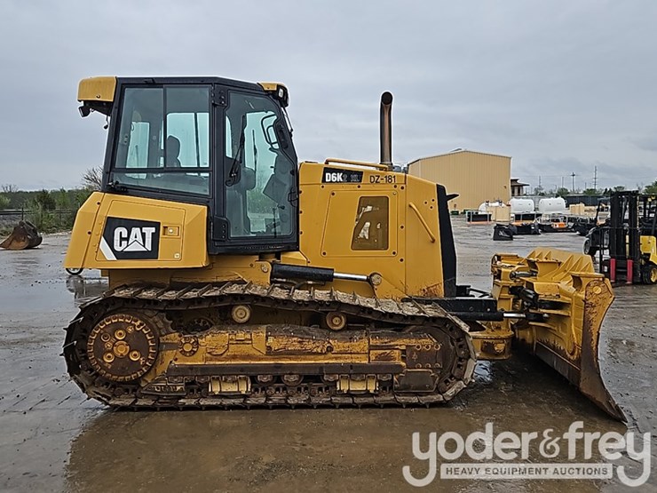 2014-caterpillar-d6k2-xl-image-5