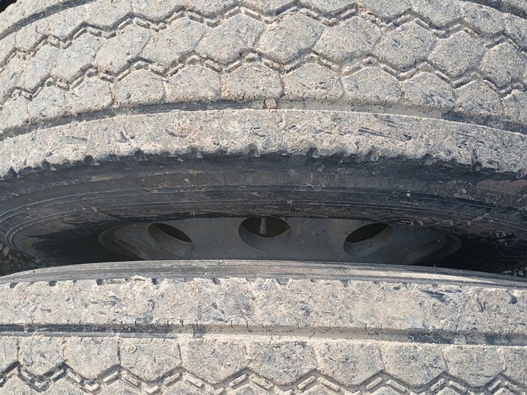 2002-kenworth-t600-image-79