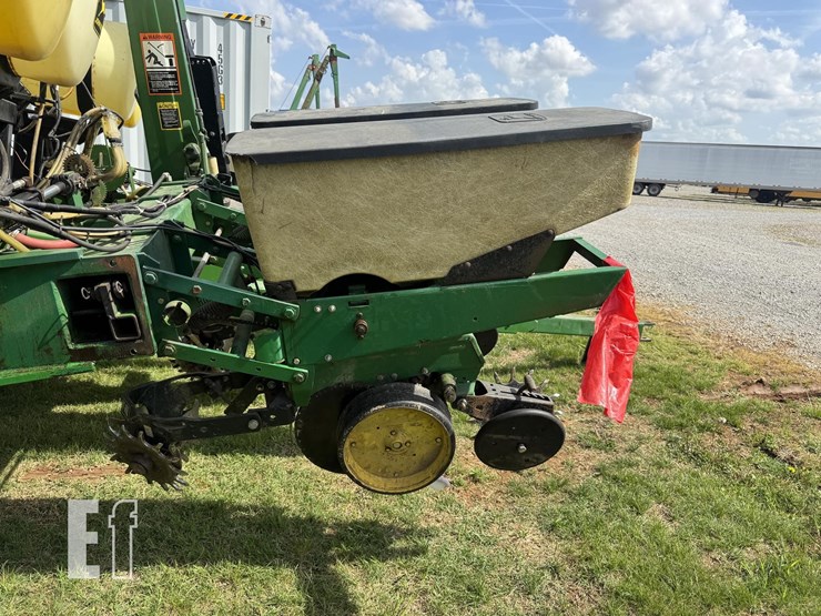 john-deere-7000-image-5