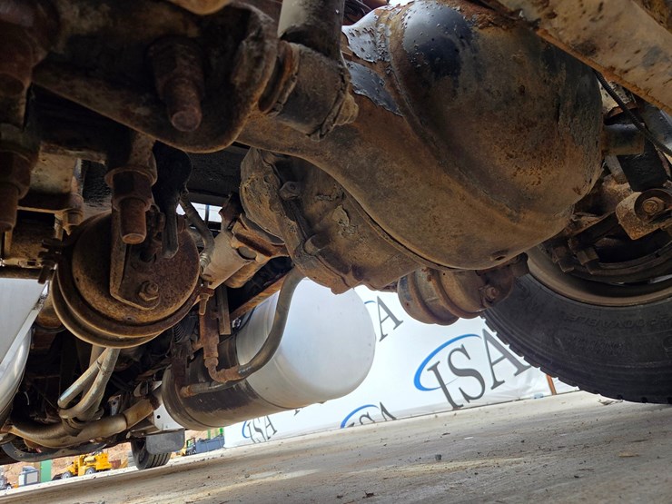 2002-peterbilt-379-image-43