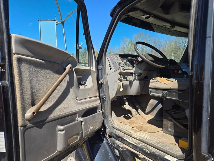 1999-caterpillar-c12-image-86