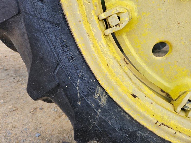 john-deere-50-image-38