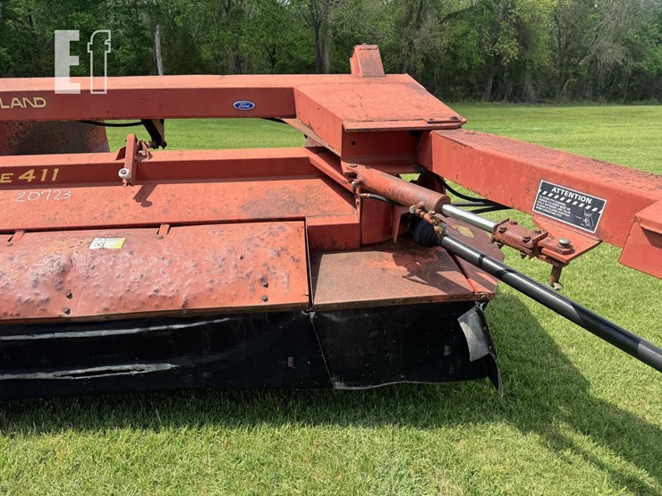 new-holland-1411-image-4