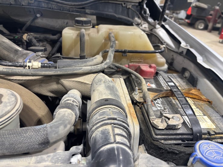 2022-ford-f550-sd-image-27