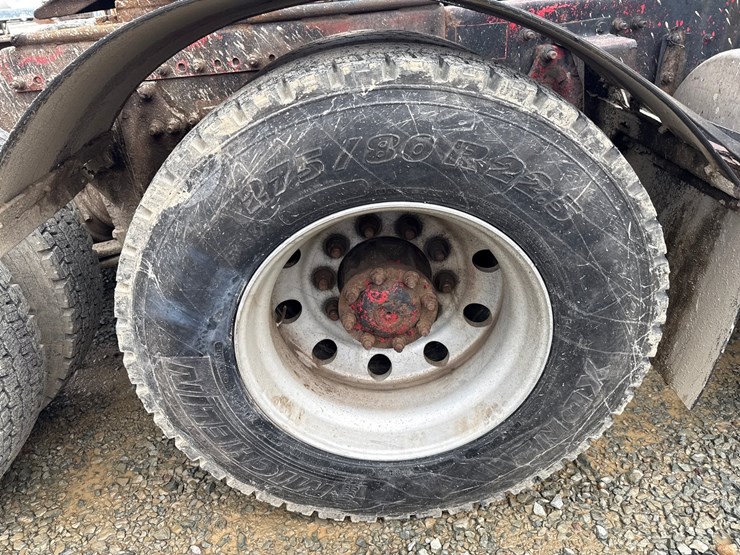 1998-massey-ferguson-8-image-77