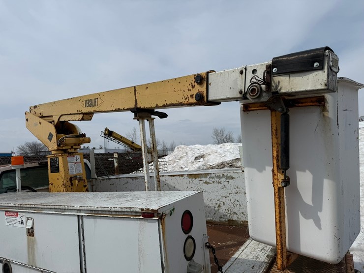 chevrolet-3500-image-16