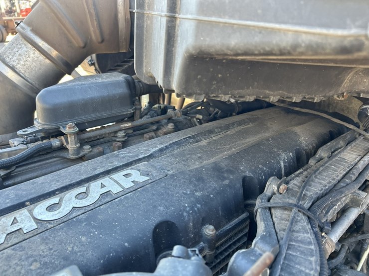 2020-kenworth-t880-image-52