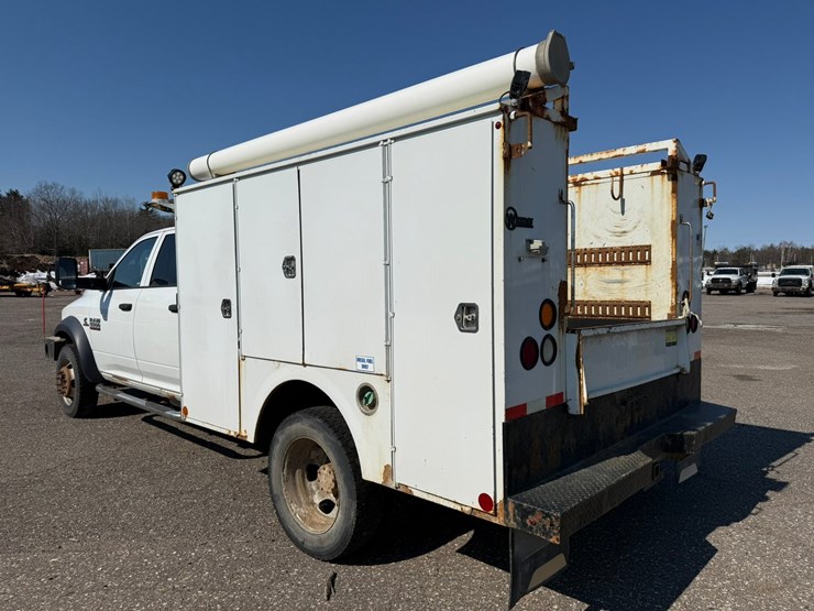 #2048-•-2013-ram-5500-heavy-duty-service-truck-image-3