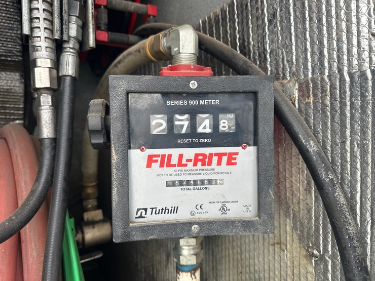 1995-international-8100-image-24