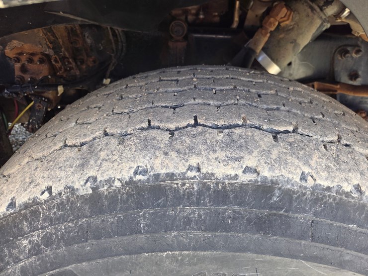 2005-massey-ferguson-8-image-77