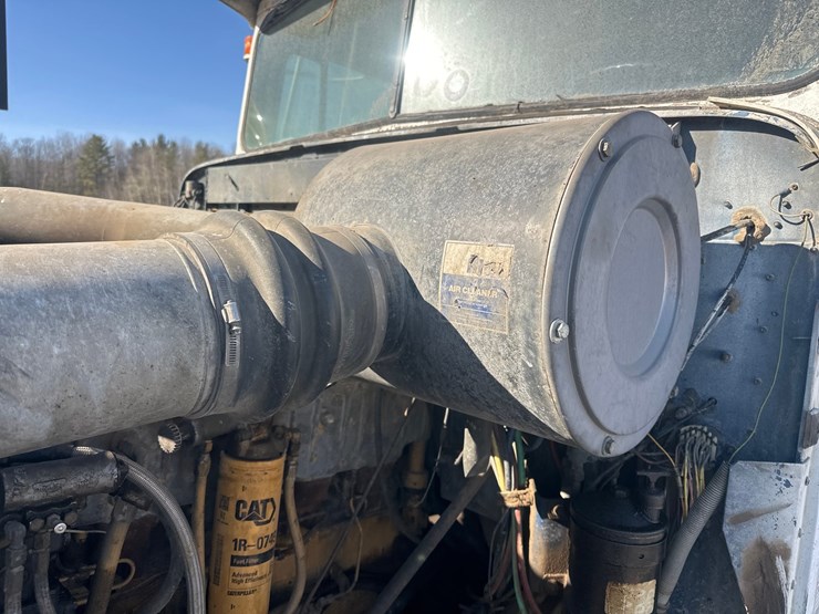 1986-international-f9370-image-42