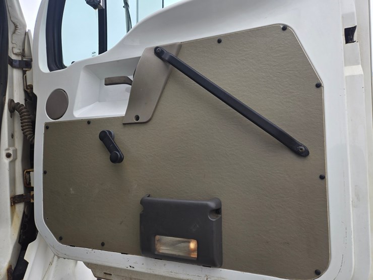 2006-caterpillar-c15-image-70