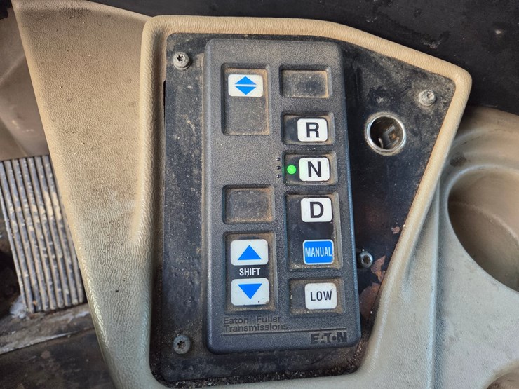 2005-caterpillar-c13-image-64