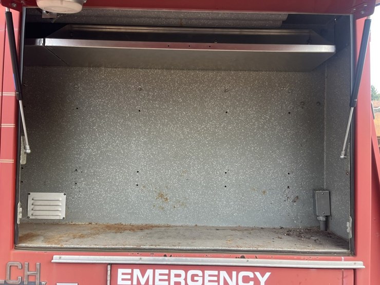 #1148-•-1980-gmc-v-8-fire-truck-image-22