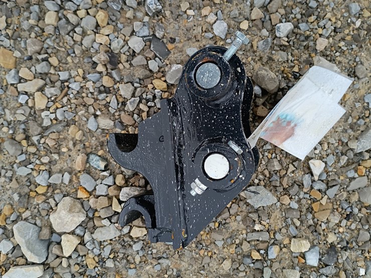 #l19-031-•-tpm-quick-coupler-mini-excavator-attachment-image-2