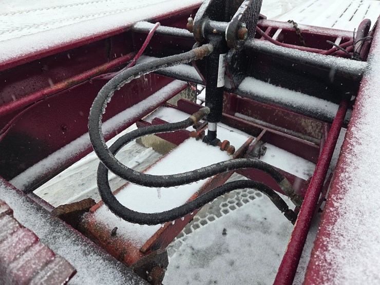 1994-massey-ferguson-8-image-13