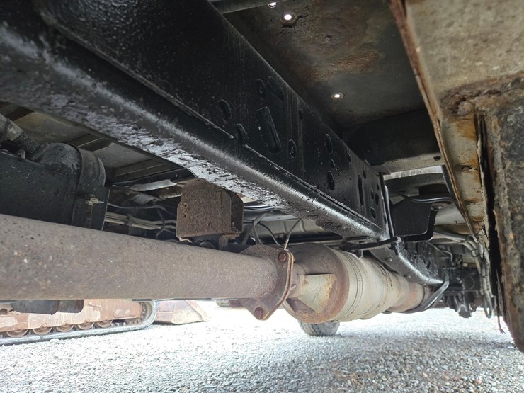 2011-ford-f550-image-40