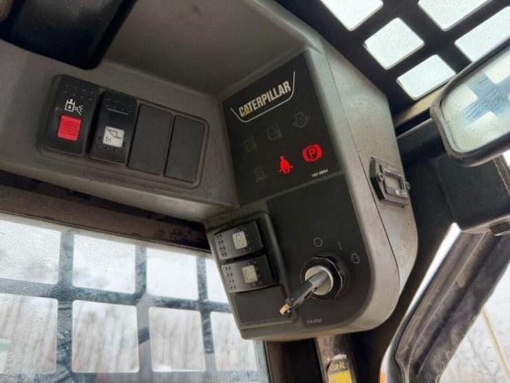 2009-caterpillar-232b2-image-9