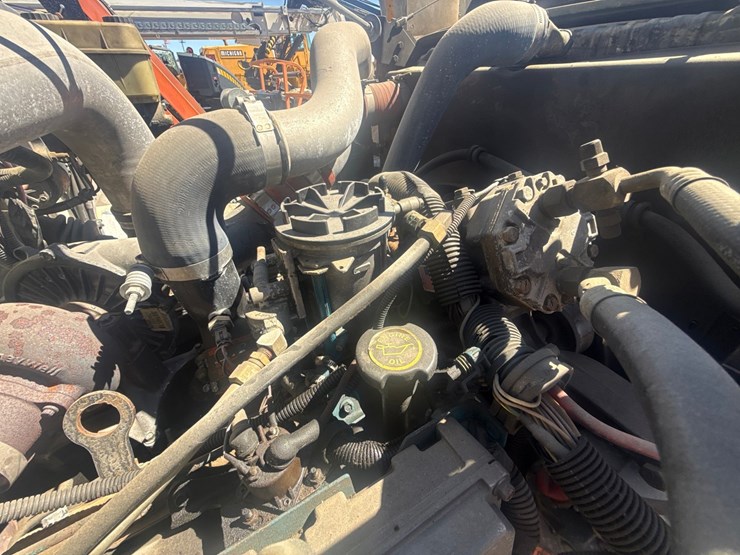 2000-international-4700-image-20