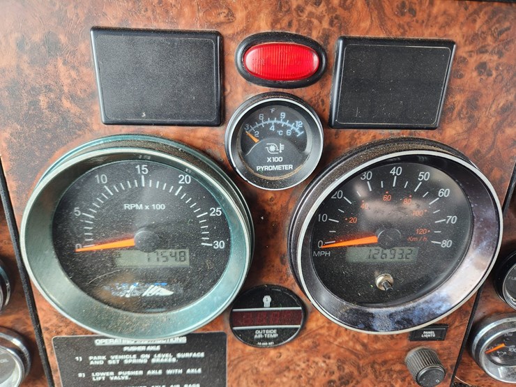 2006-kenworth-t800-image-48