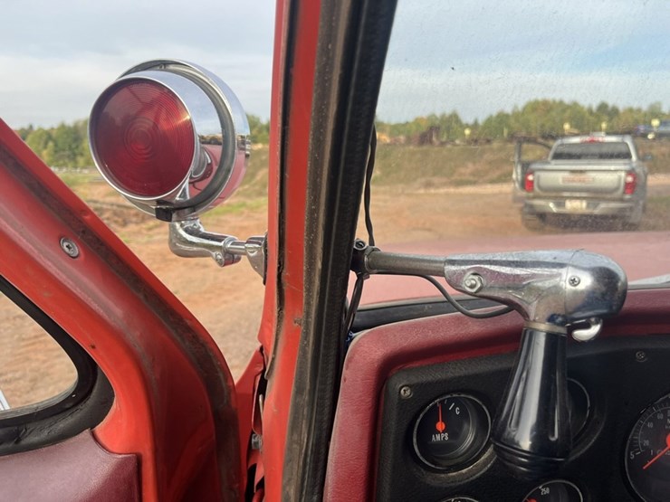 #1148-•-1980-gmc-v-8-fire-truck-image-90