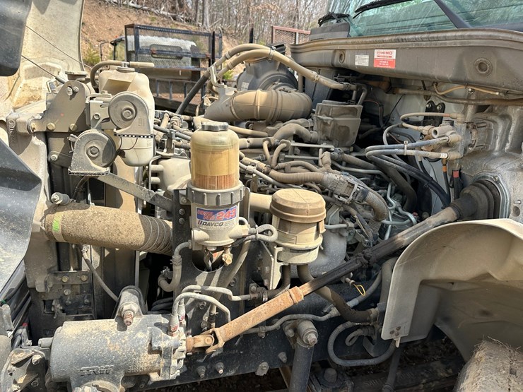 2020-hino-268-image-29