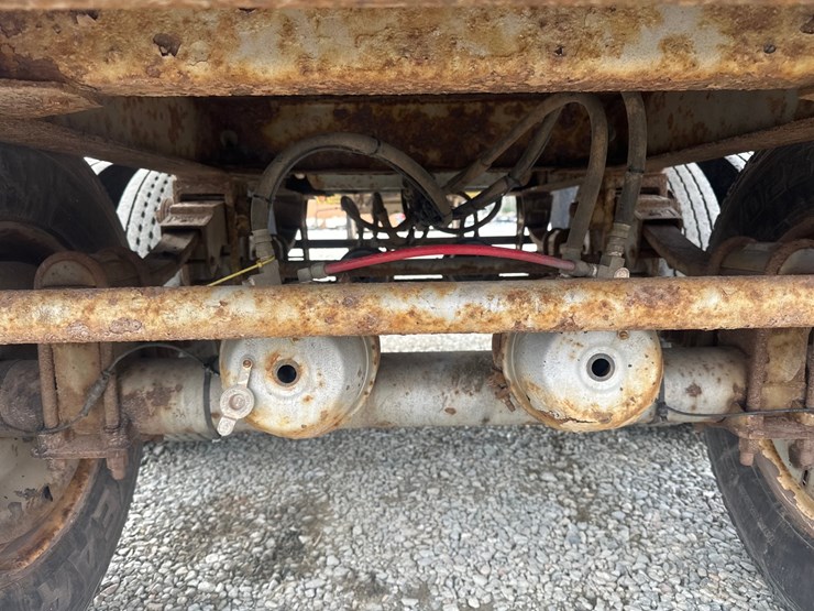 2008-massey-ferguson-8-image-31