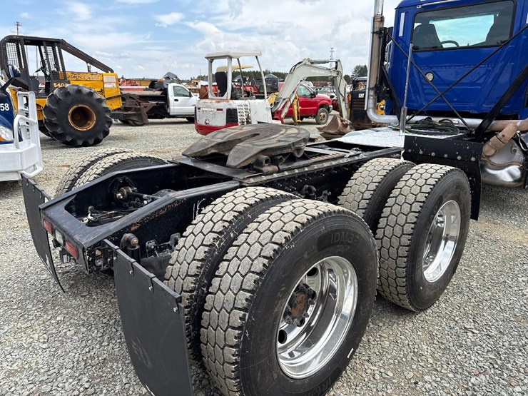 2019-massey-ferguson-8-image-28