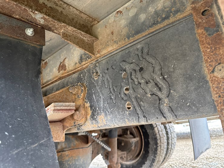 1993-ford-f700-image-29