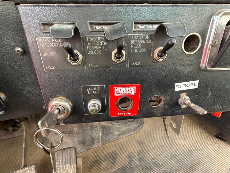 1996-western-star-4964s-image-58