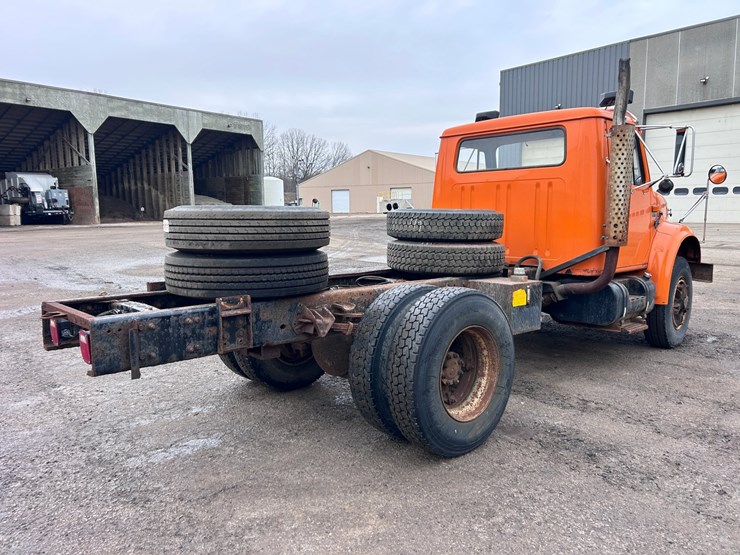 1992-international-4900-image-5