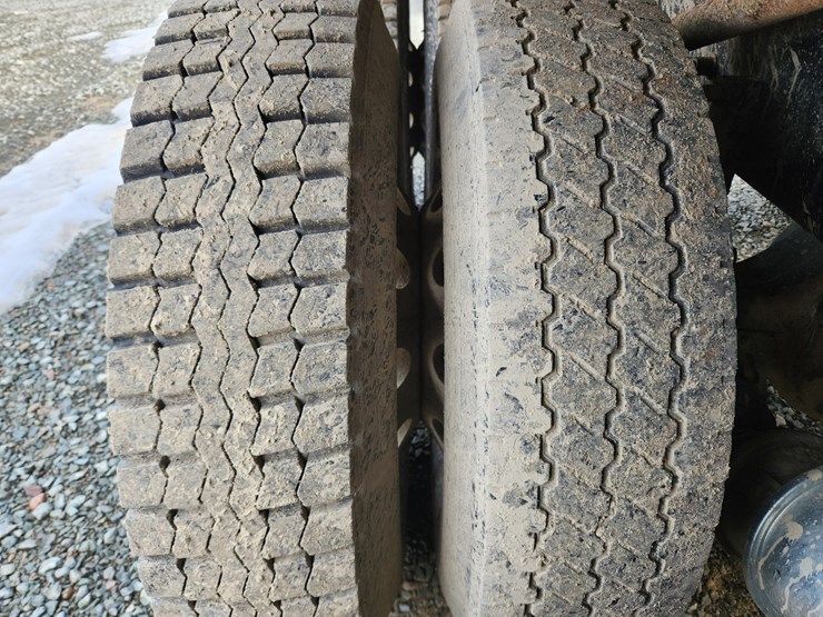 2016-kenworth-t400-image-103