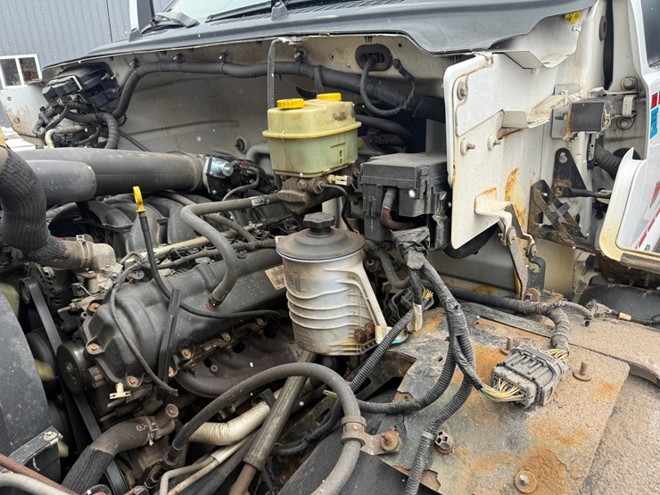 2018-ford-f650-image-45