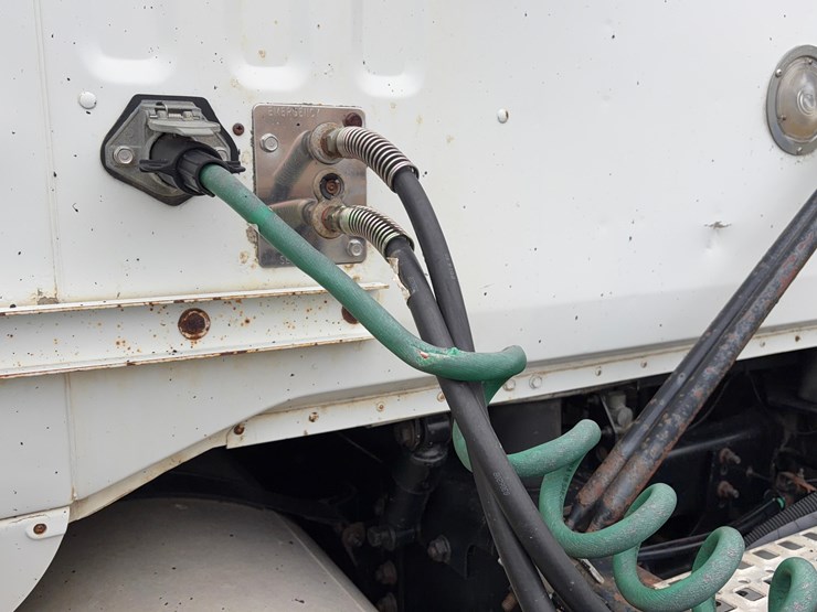 1994-volvo-wia-64t-sleeper-image-10