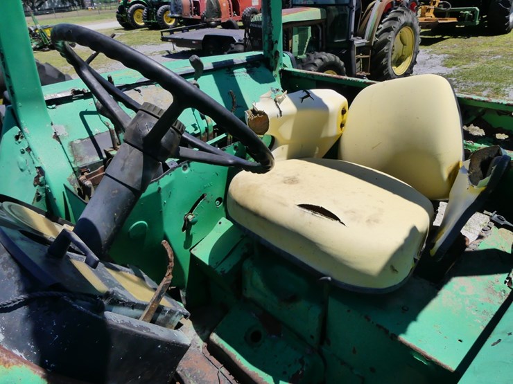 john-deere-3155-image-9